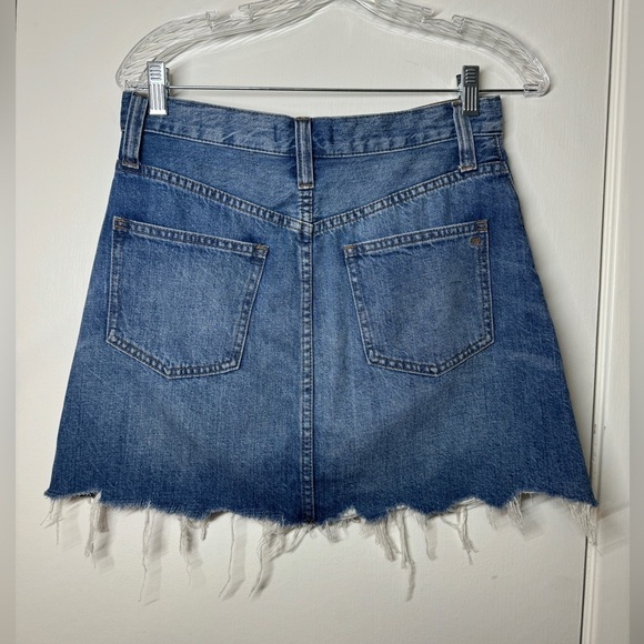 Madewell Rigid Denim A-Line Mini Skirt in Hughes Wash: Button-Front Edition 27 - Picture 7 of 16